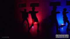 事实上，联盟中最重要的暴力男子上个月被船东