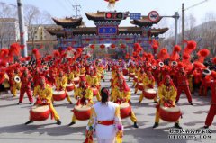 伟大的围墙塔已经到了新的一年。歌曲庆祝新年