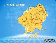 它是山东省的一个县级市，人口超过90万。这个名