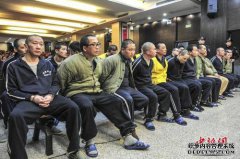 临沂一霸郝万吉是黑帮领导人和法院副庭长。