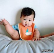 8个月将字马，胡兴夫，孙门宝，亲密相爱，充满